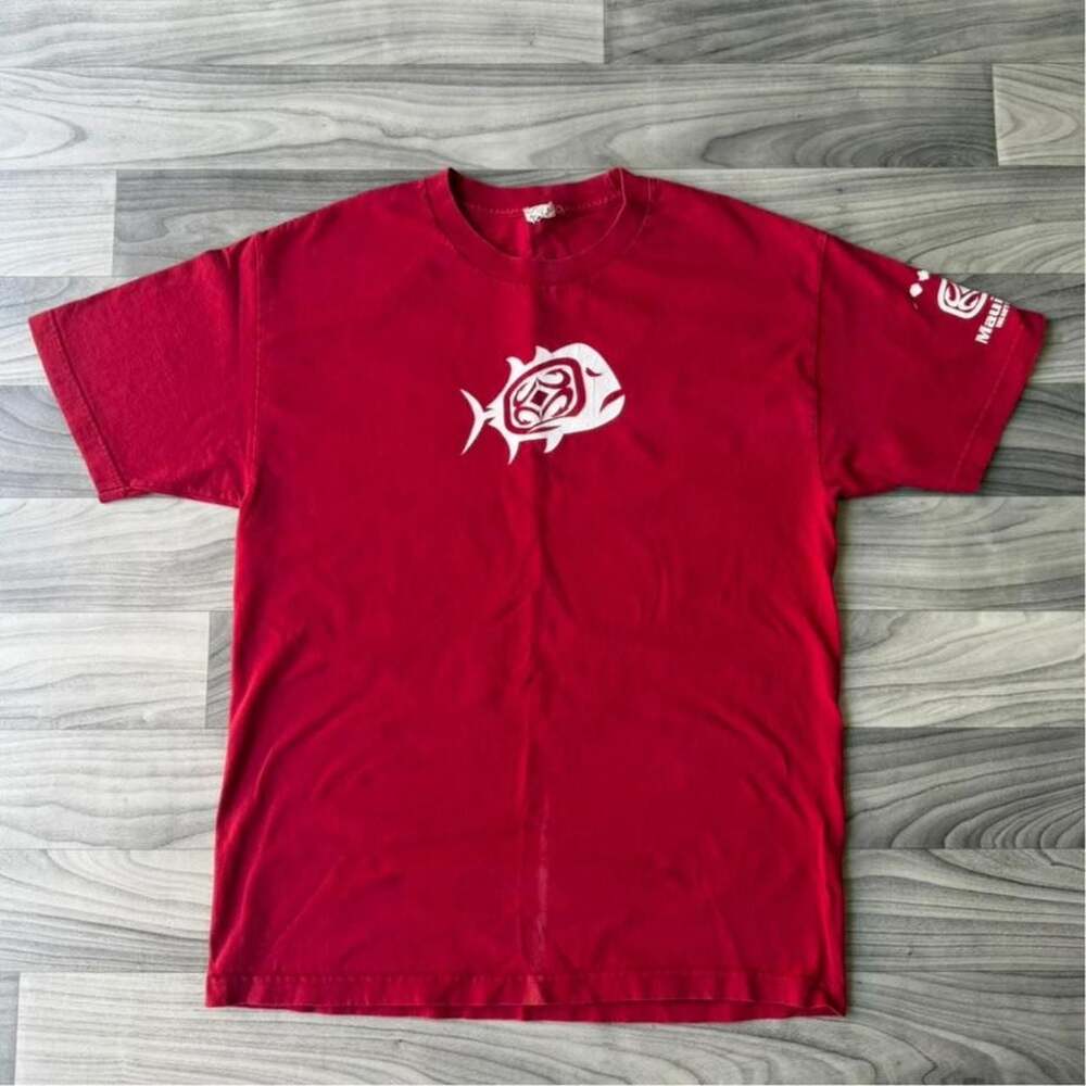 Maui Surf Vintage Tribal Fish Graphic T-Shirt